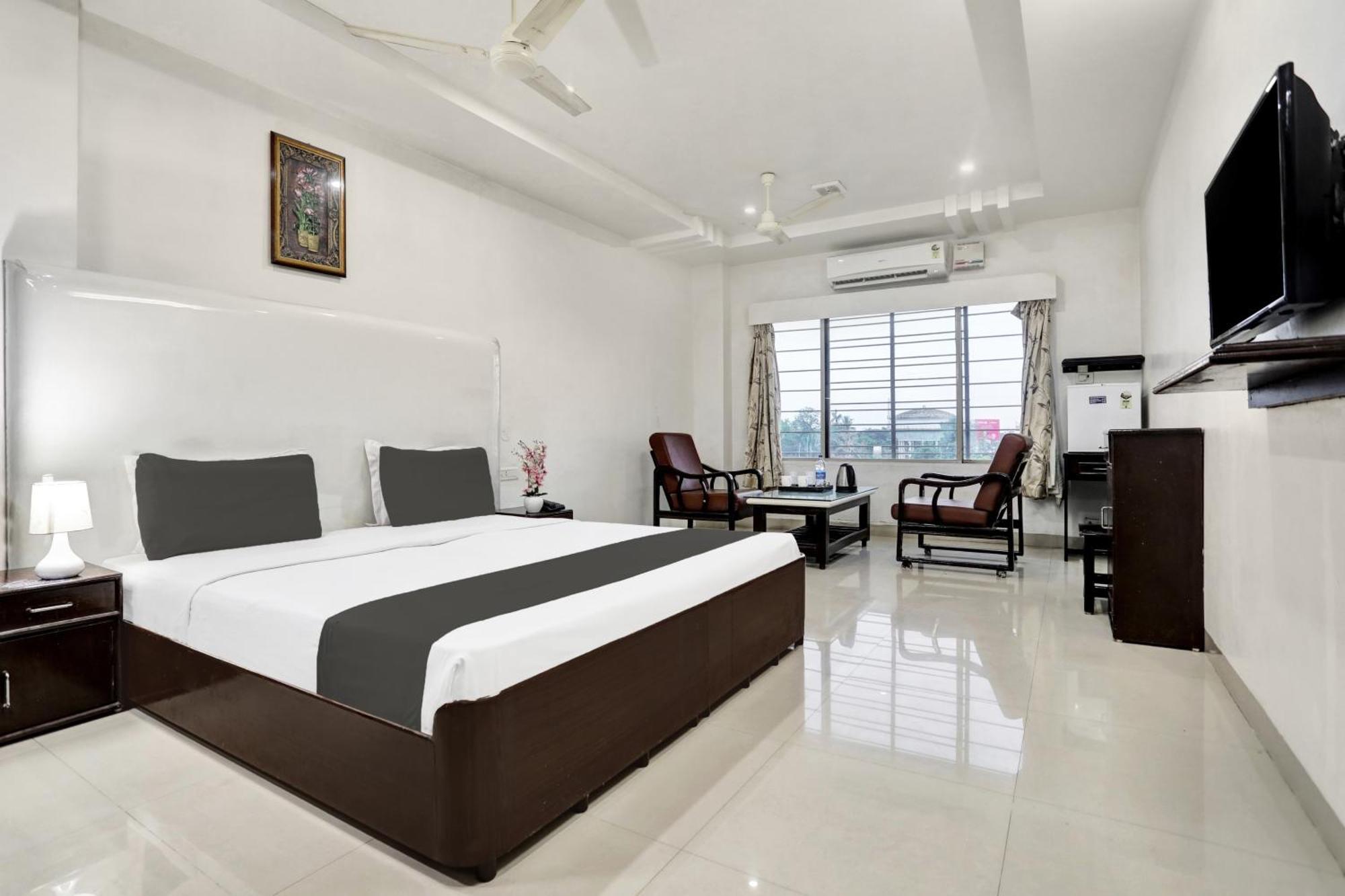 Townhouse Eluru Hotel Exterior foto