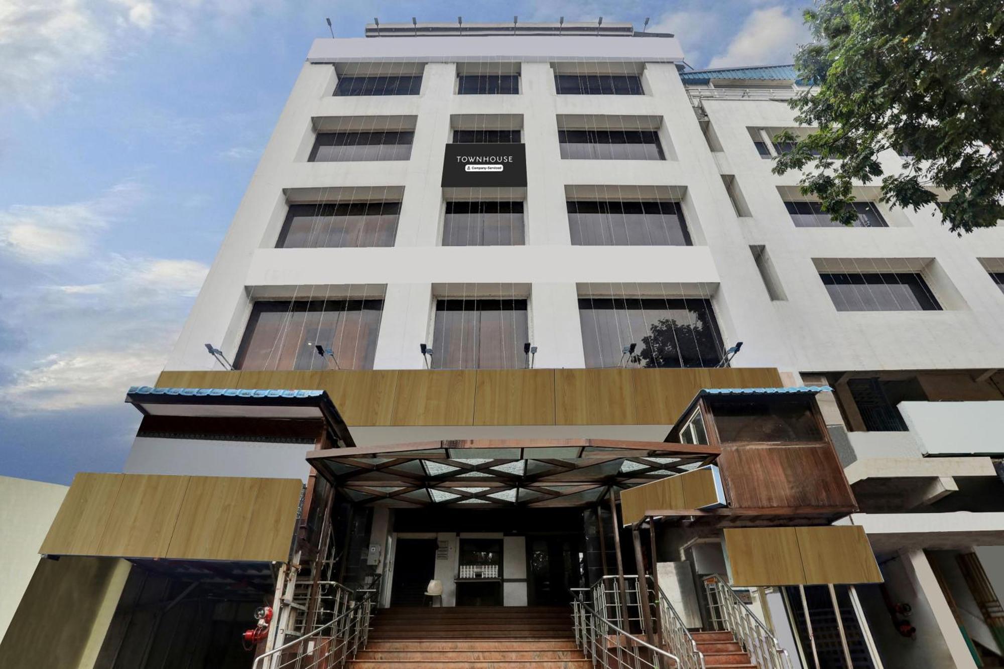 Townhouse Eluru Hotel Exterior foto