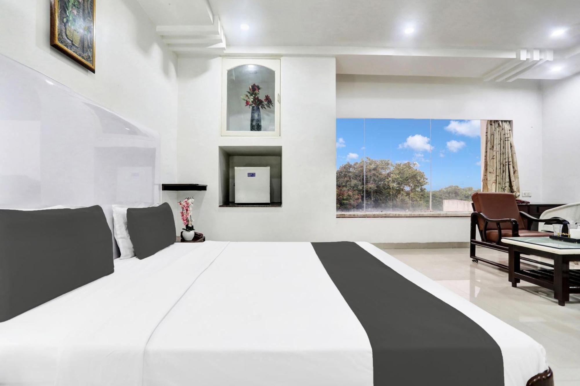 Townhouse Eluru Hotel Exterior foto