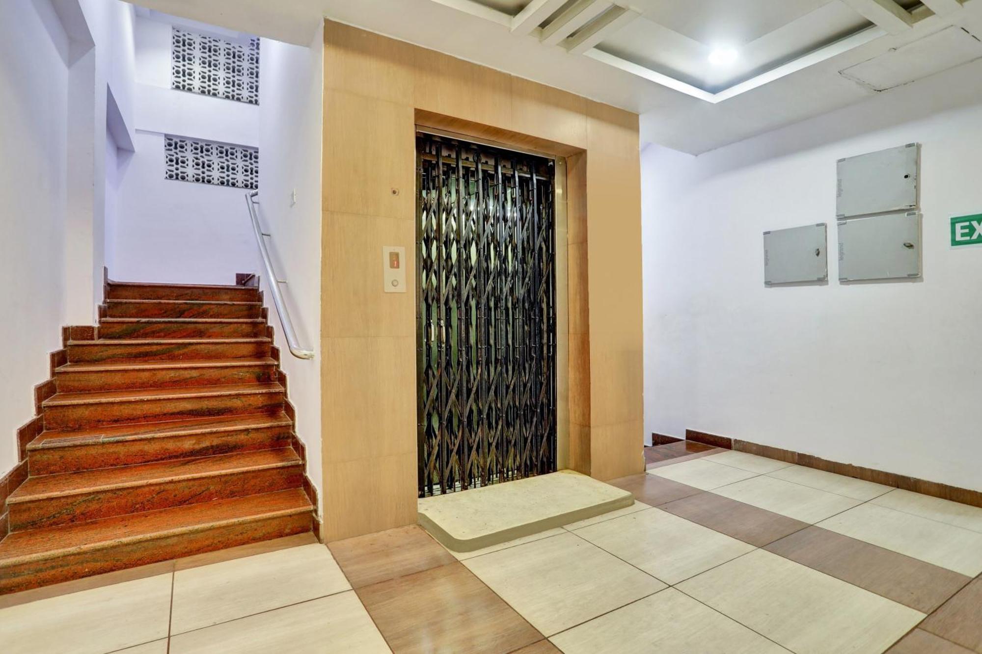 Townhouse Eluru Hotel Exterior foto