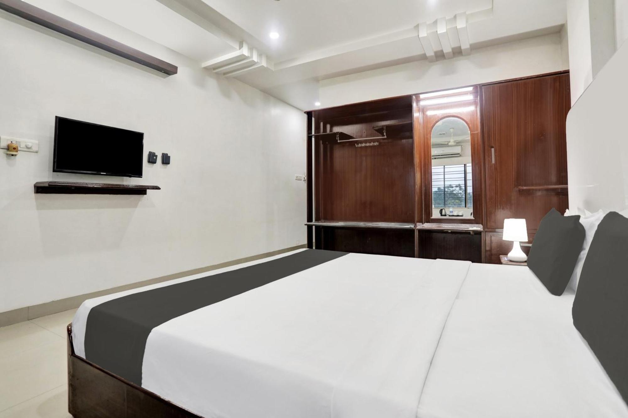 Townhouse Eluru Hotel Exterior foto