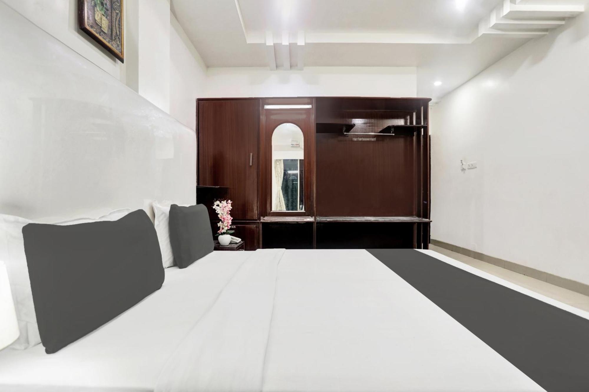 Townhouse Eluru Hotel Exterior foto