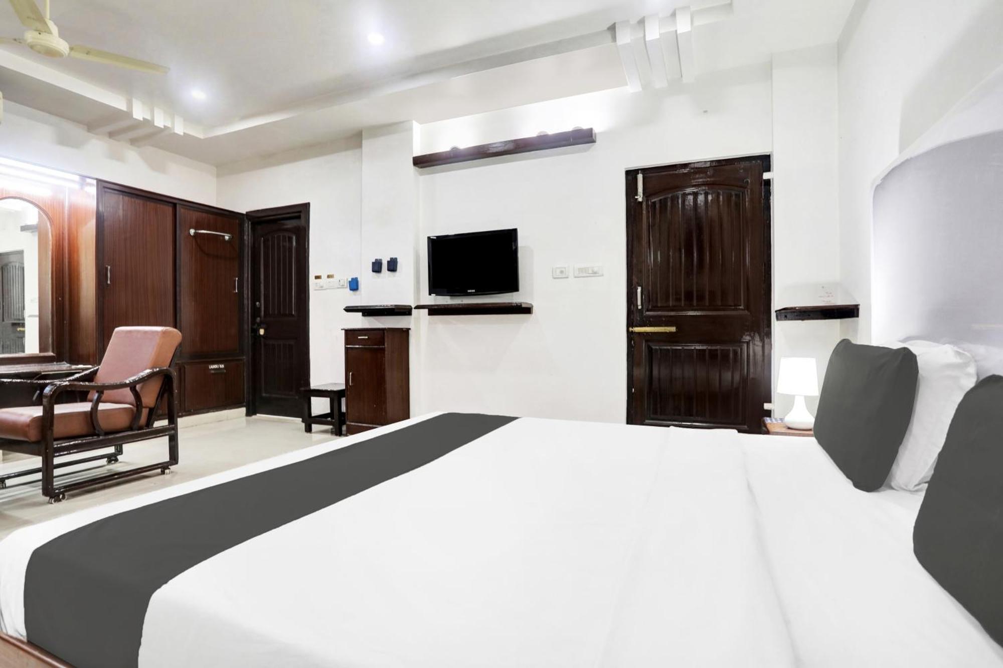 Townhouse Eluru Hotel Exterior foto