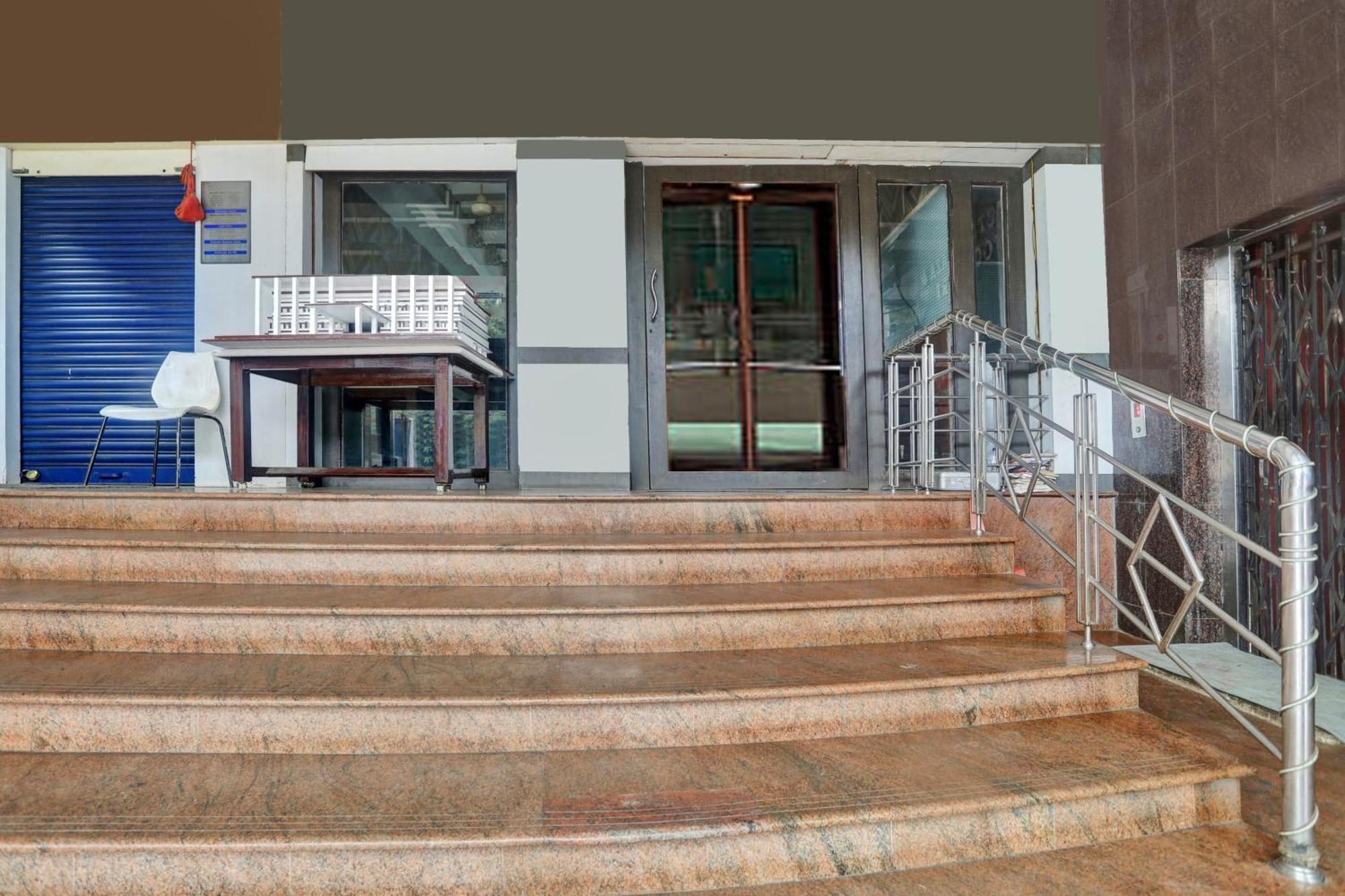 Townhouse Eluru Hotel Exterior foto