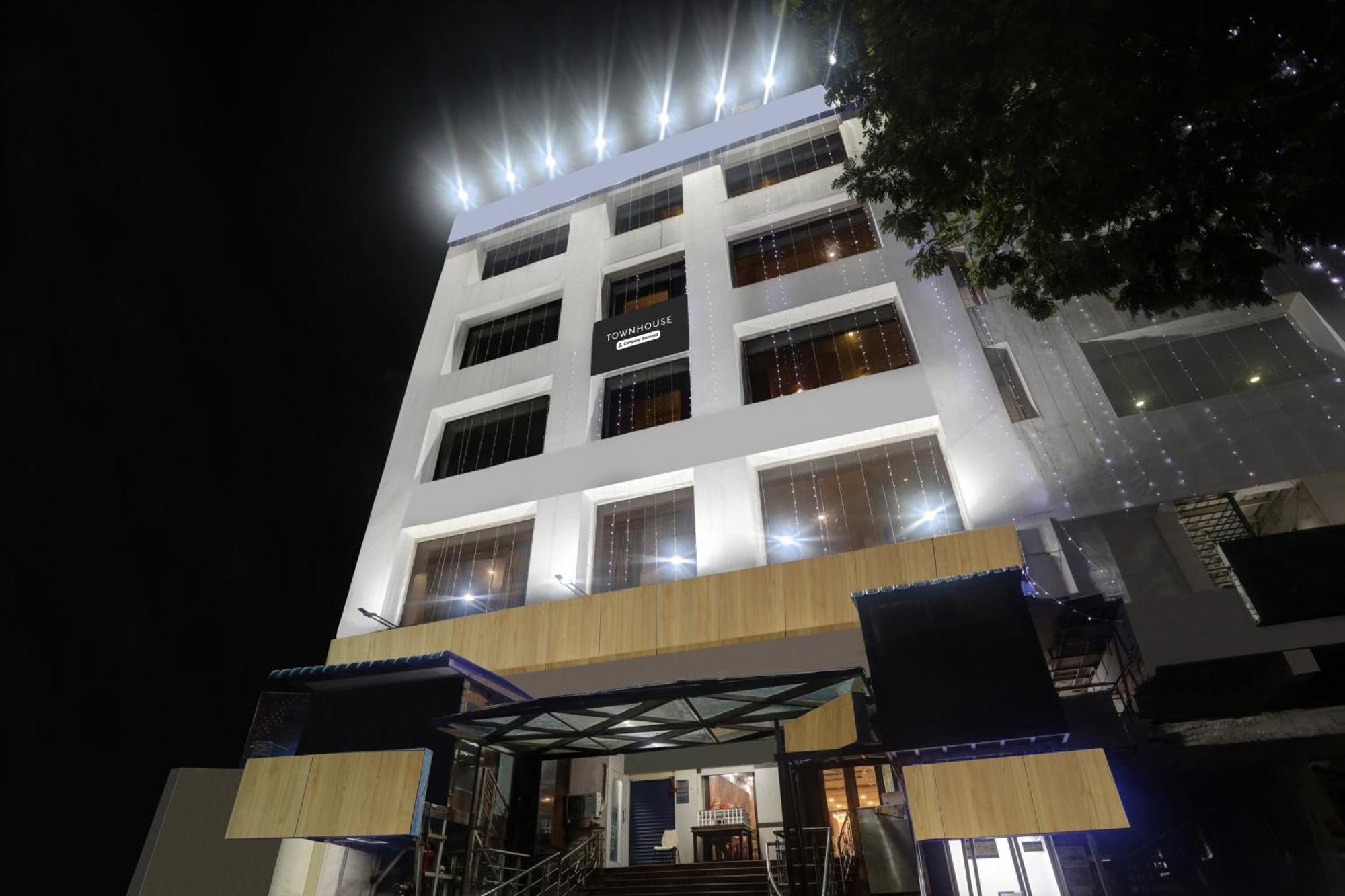 Townhouse Eluru Hotel Exterior foto