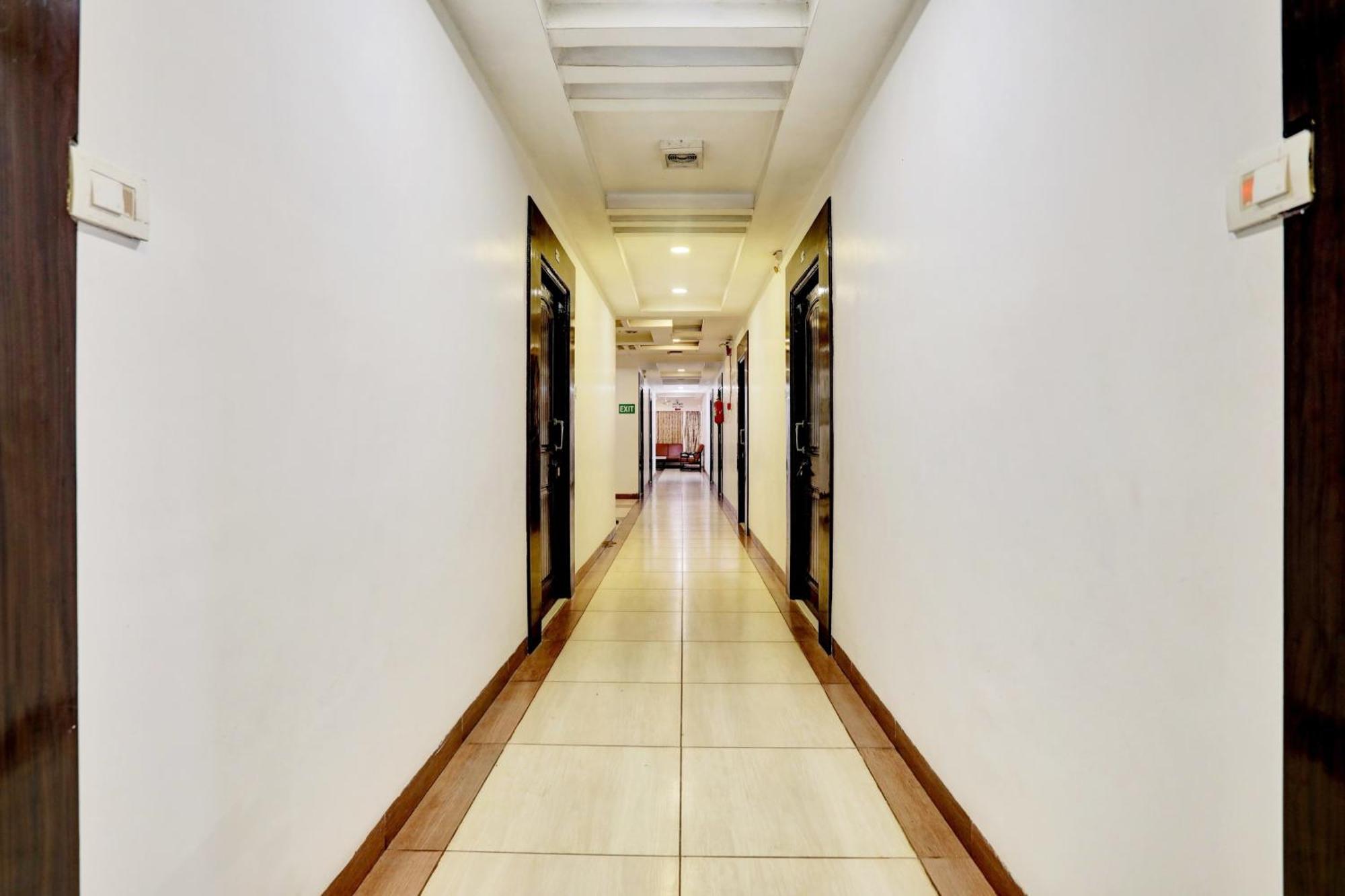Townhouse Eluru Hotel Exterior foto